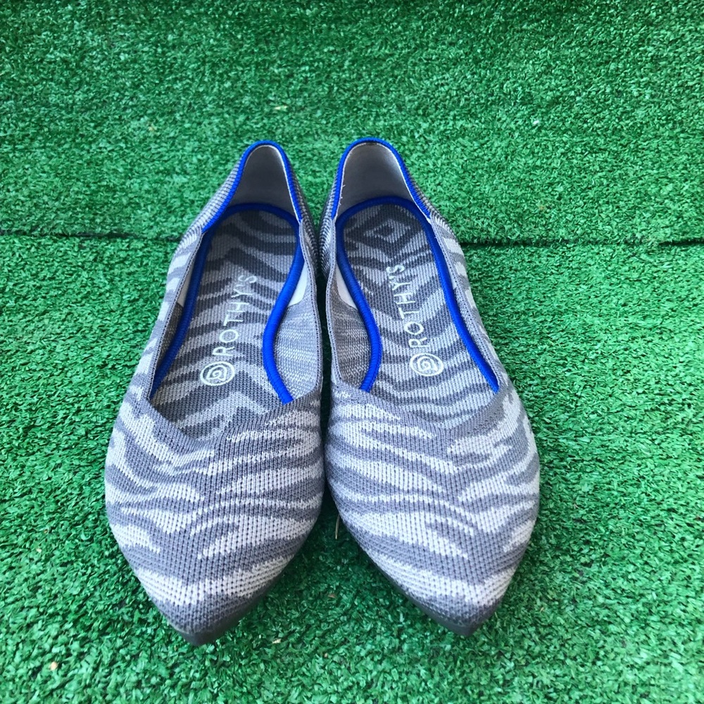 Rothy’s The Pointe size 9.5 in Gray Gently used shoes.